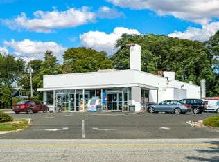 120 N Sea Rd, Southampton, NY 11968