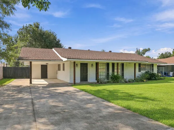 114 Lauren Ln, Sulphur, LA 70663