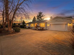 135 Meshanticut Valley Pkwy, Cranston, RI 02920