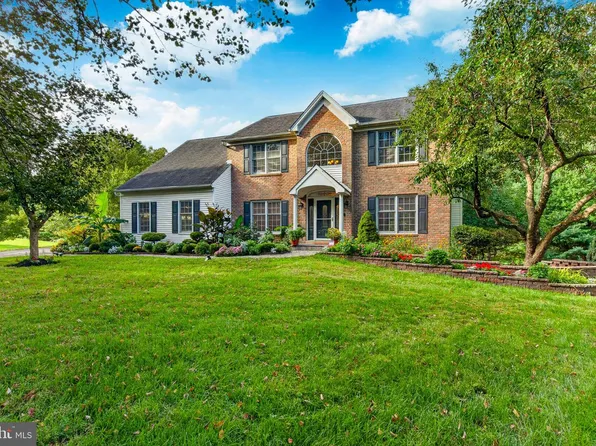 810 Thicket Ct, West Chester, PA 19380
