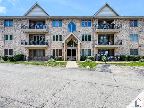 5140 Shadow Creek Dr Unit 1, Oak Forest, IL 60452