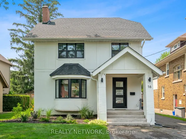 16 South Dr, Saint Catharines, ON L2R 4T8