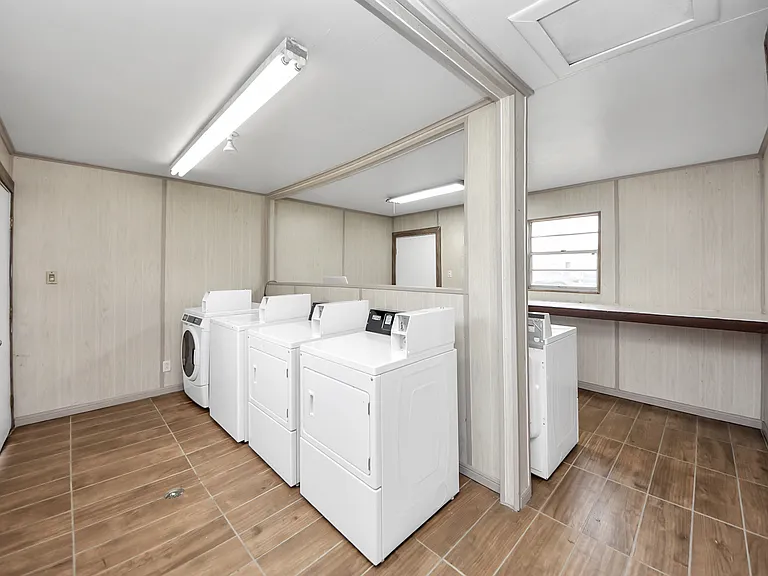 3004 Neyland St #7 — Photo 10