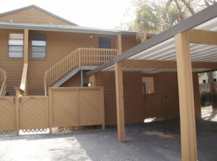 906 Lennox Rd W, Palm Harbor, FL 34683