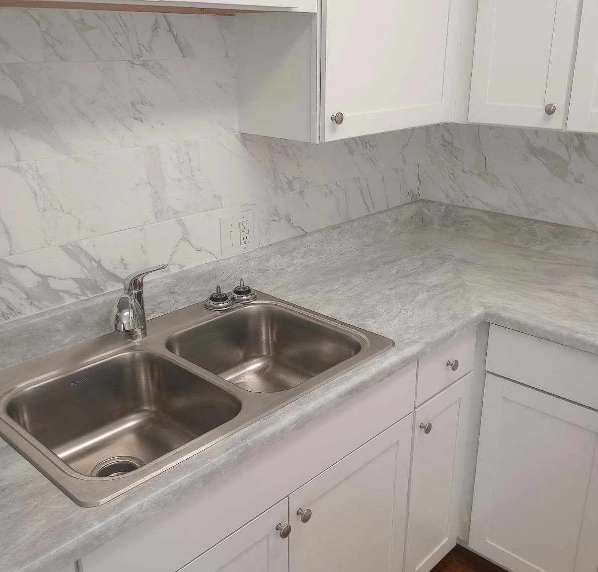 106 Terrace Ct — Photo 3