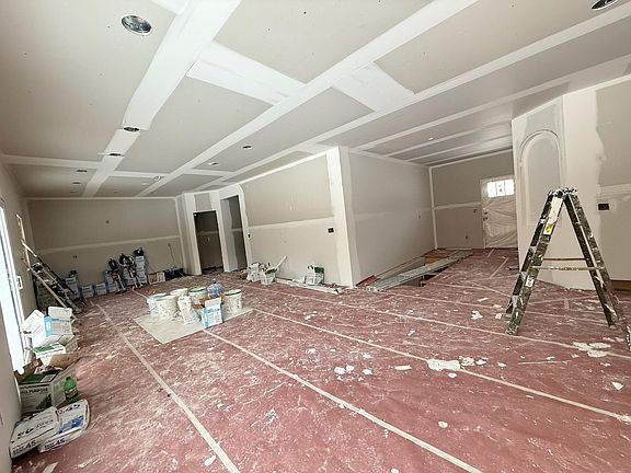 3rd image of 404 Sabine Dr #9