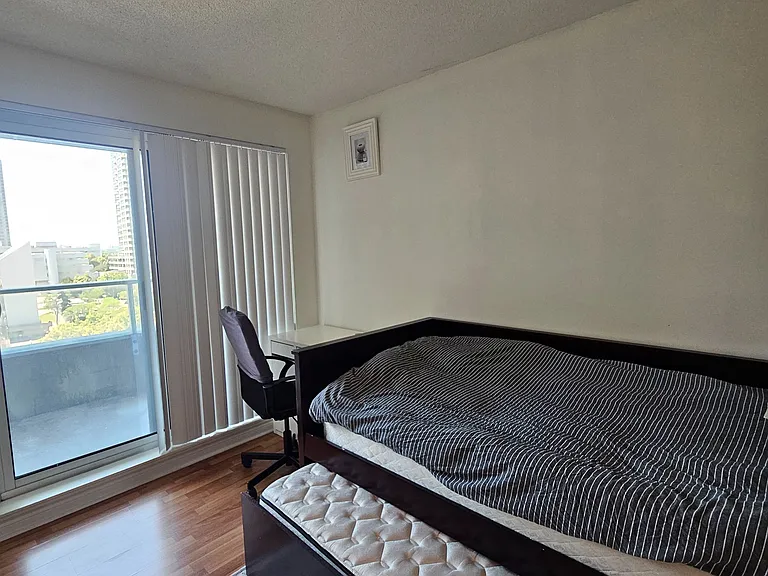 70 Town Centre Ct #711 — Photo 11