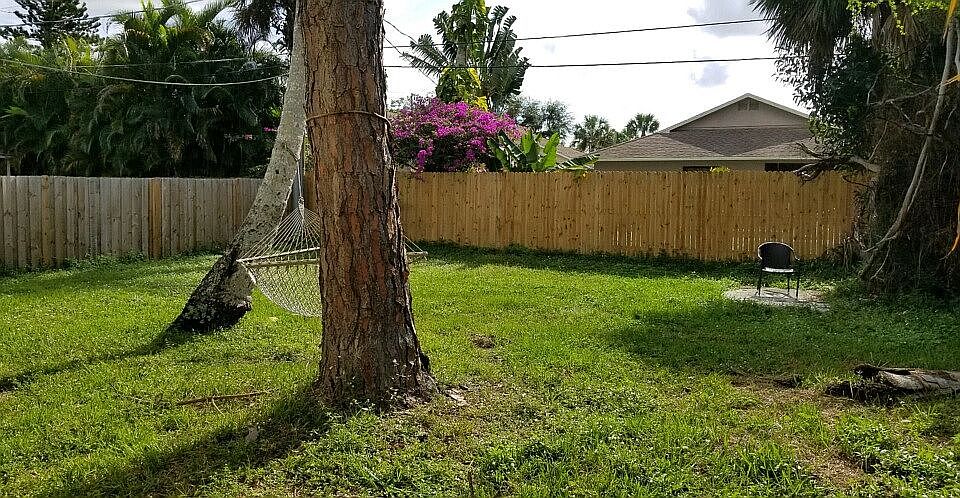 1st image of 790 98th Ave N