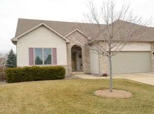 3098 Rebel Dr, Sun Prairie, WI 53590