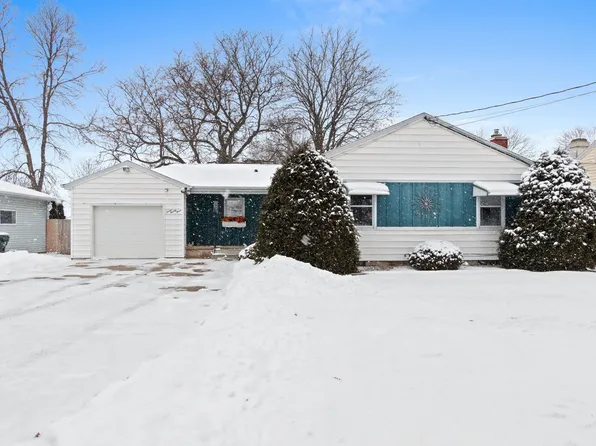 723 Robbins St, Seymour, WI 54165