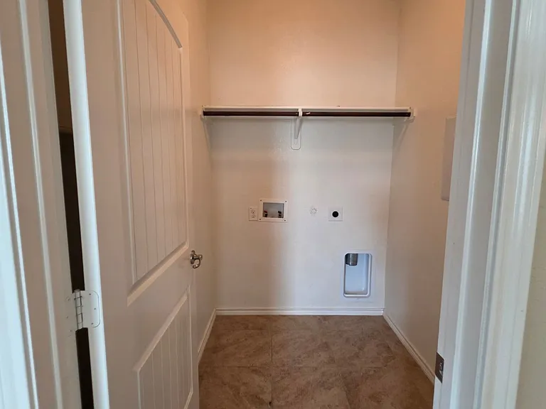 1912 Potrillo Ln — Photo 27