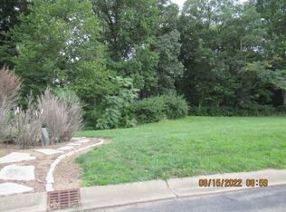 260 E Mueller Ct, Decatur, IL 62521