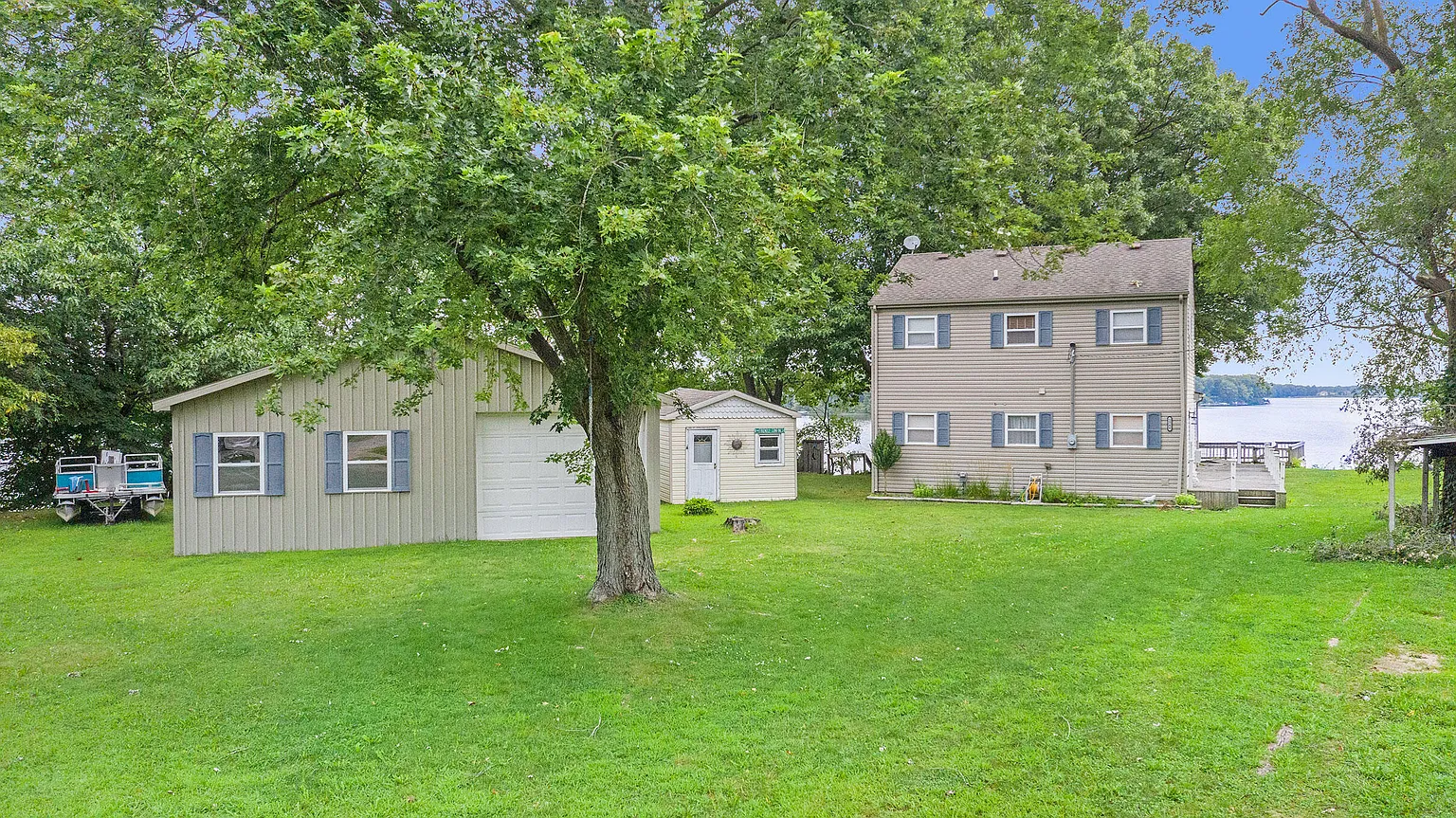 1344 Cherokee Dr photo 1
