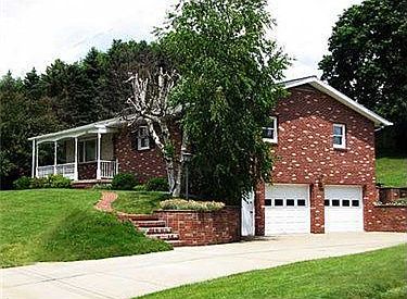 1st image of 205 Blue Grass Dr