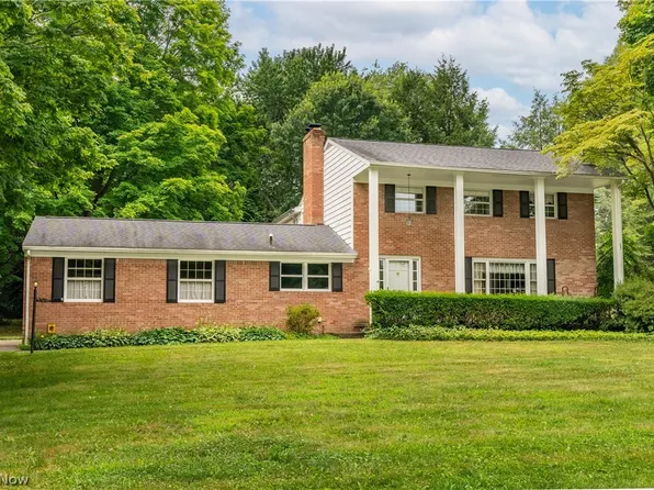 326 Hume St NE, North Canton, OH 44720