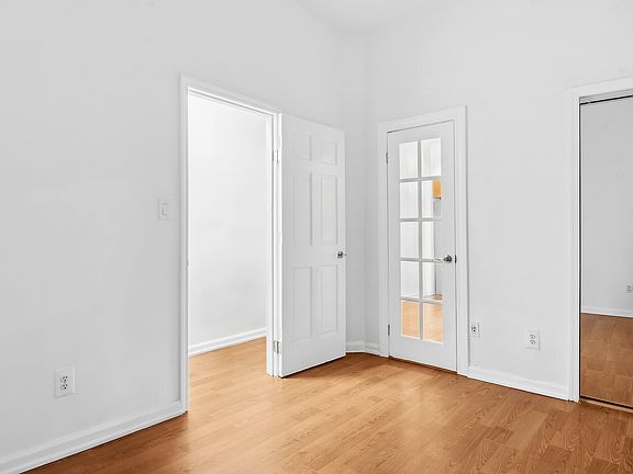 4th image of 759 Putnam Ave APT 1R