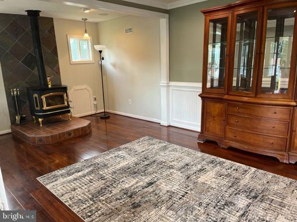 1412 Kentucky Ave, Woodbridge, VA 22191