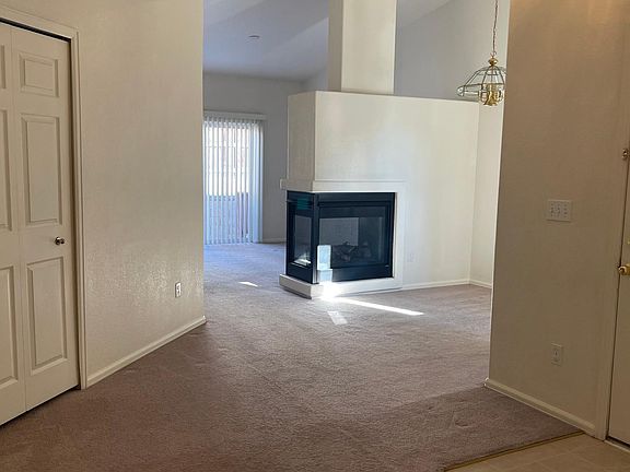 Dinning/Living room area