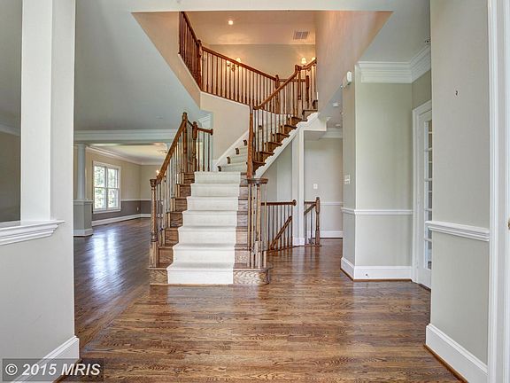3rd image of 14929 Finegan Farm Dr