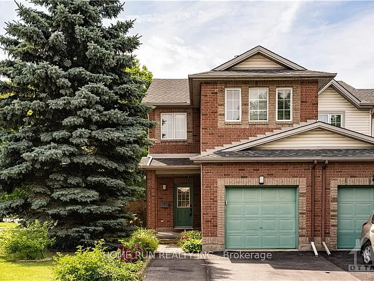2 Borealis Cres — Photo 1