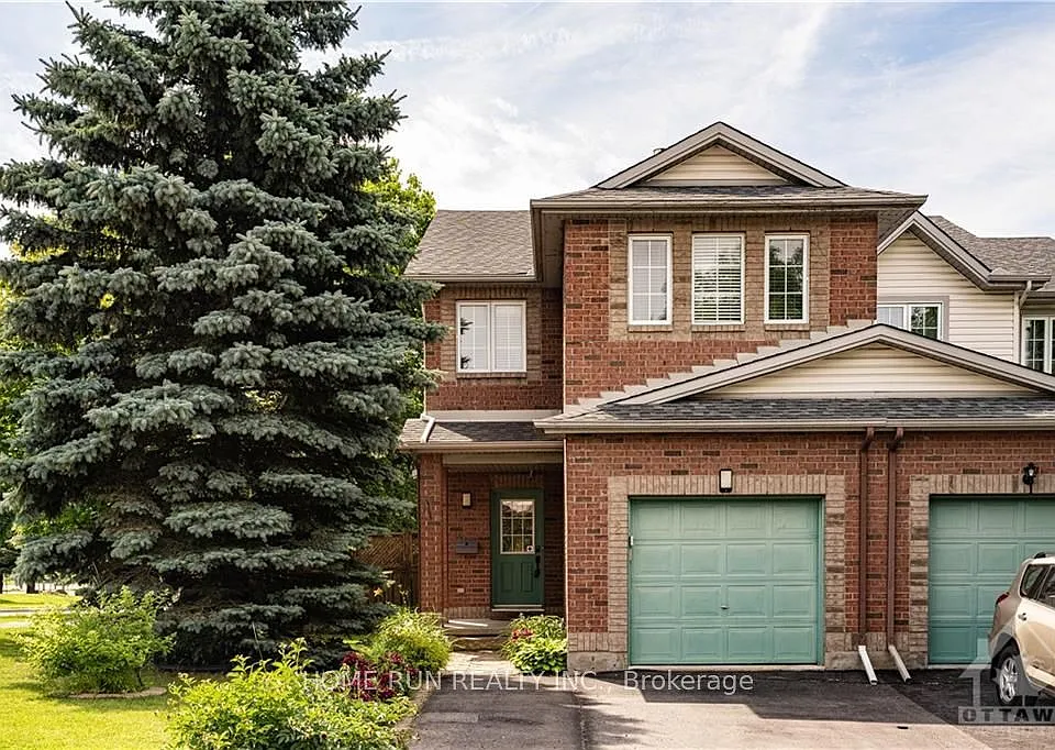 2 Borealis Cres