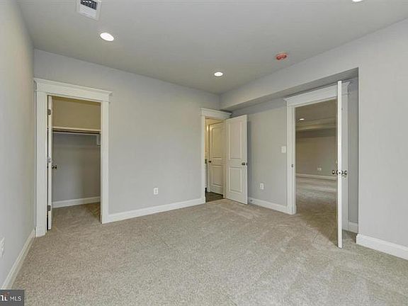 5th image of 6295 15th Pl N