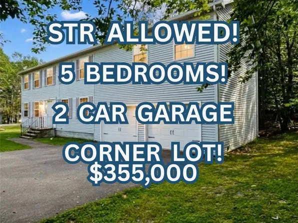 1226 Country Place Dr, Tobyhanna, PA 18466