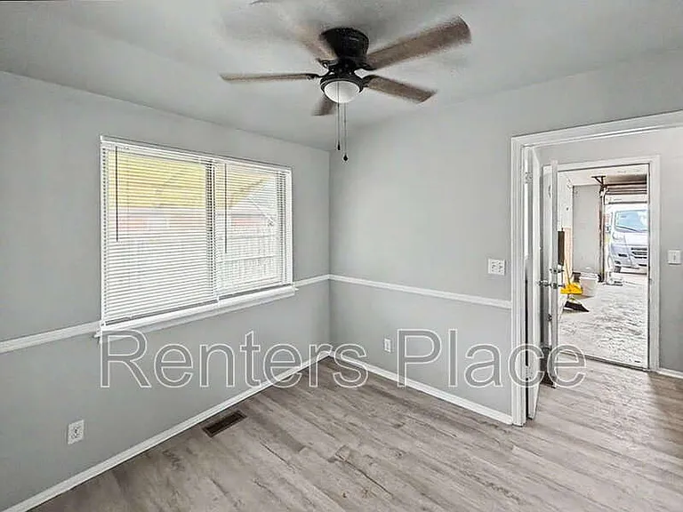 5210 S 74th East Ave — Photo 8