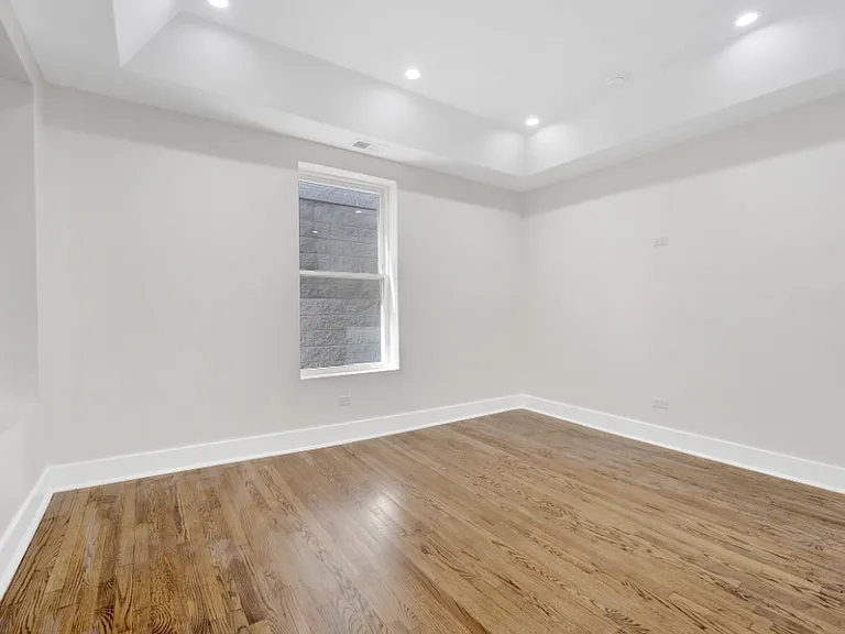 4927 S Prairie Ave #2N — Photo 9