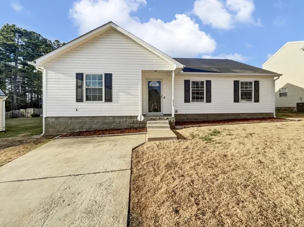 2829 Midway Park Ct, Raleigh, NC 27610