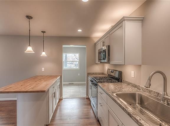 2nd image of 3807 E 107th St