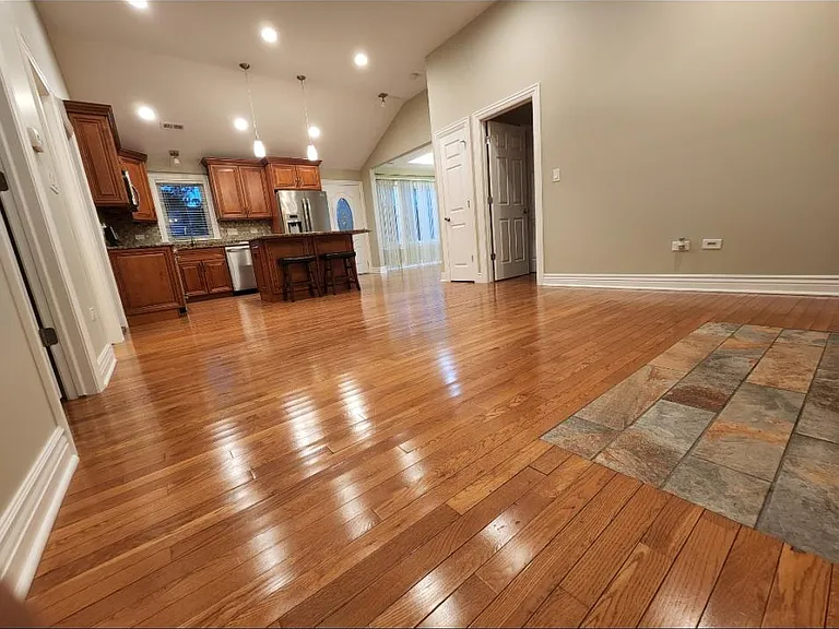 7227 W 113th Pl — Photo 16