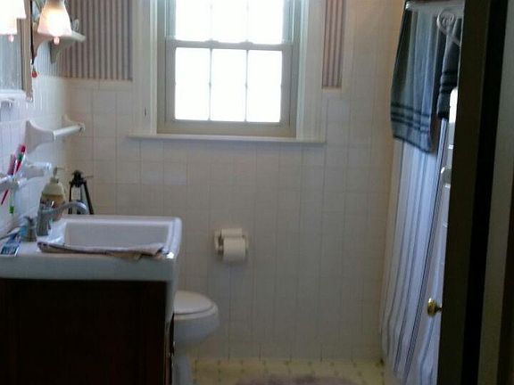 5th image of 204 Battle Grove Ave