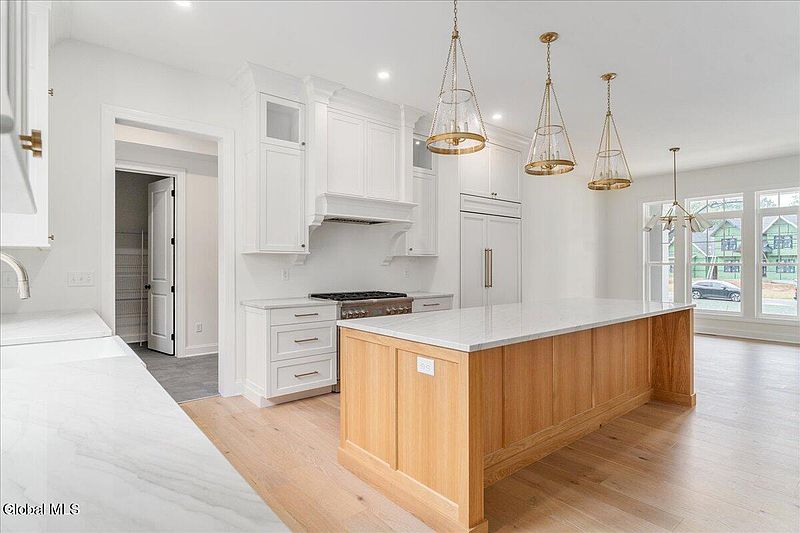 5th image of 7 Northbrook Drive
