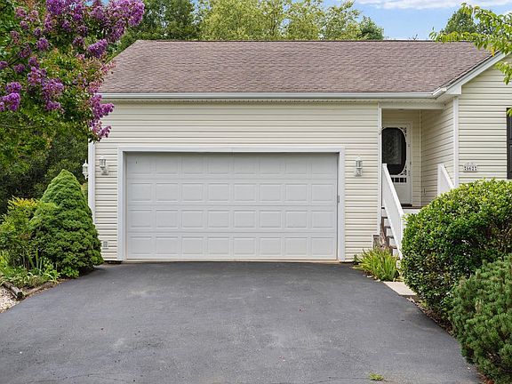 3rd image of 662 Addie Way