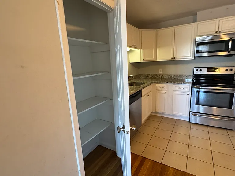 62 Mill St — Photo 5