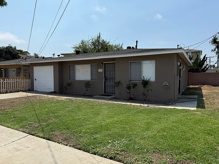 3723 Howard Ave — Photo 2