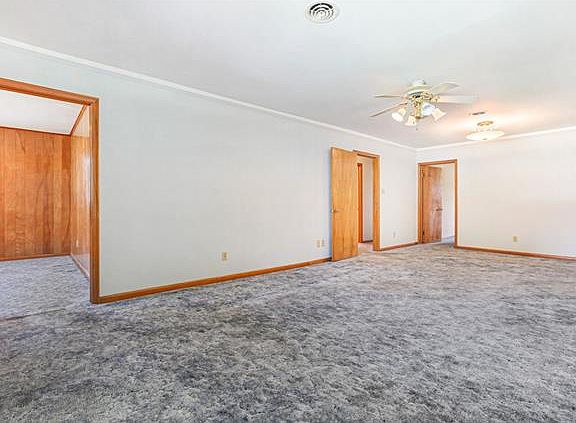 5th image of 829 Homestead Ave