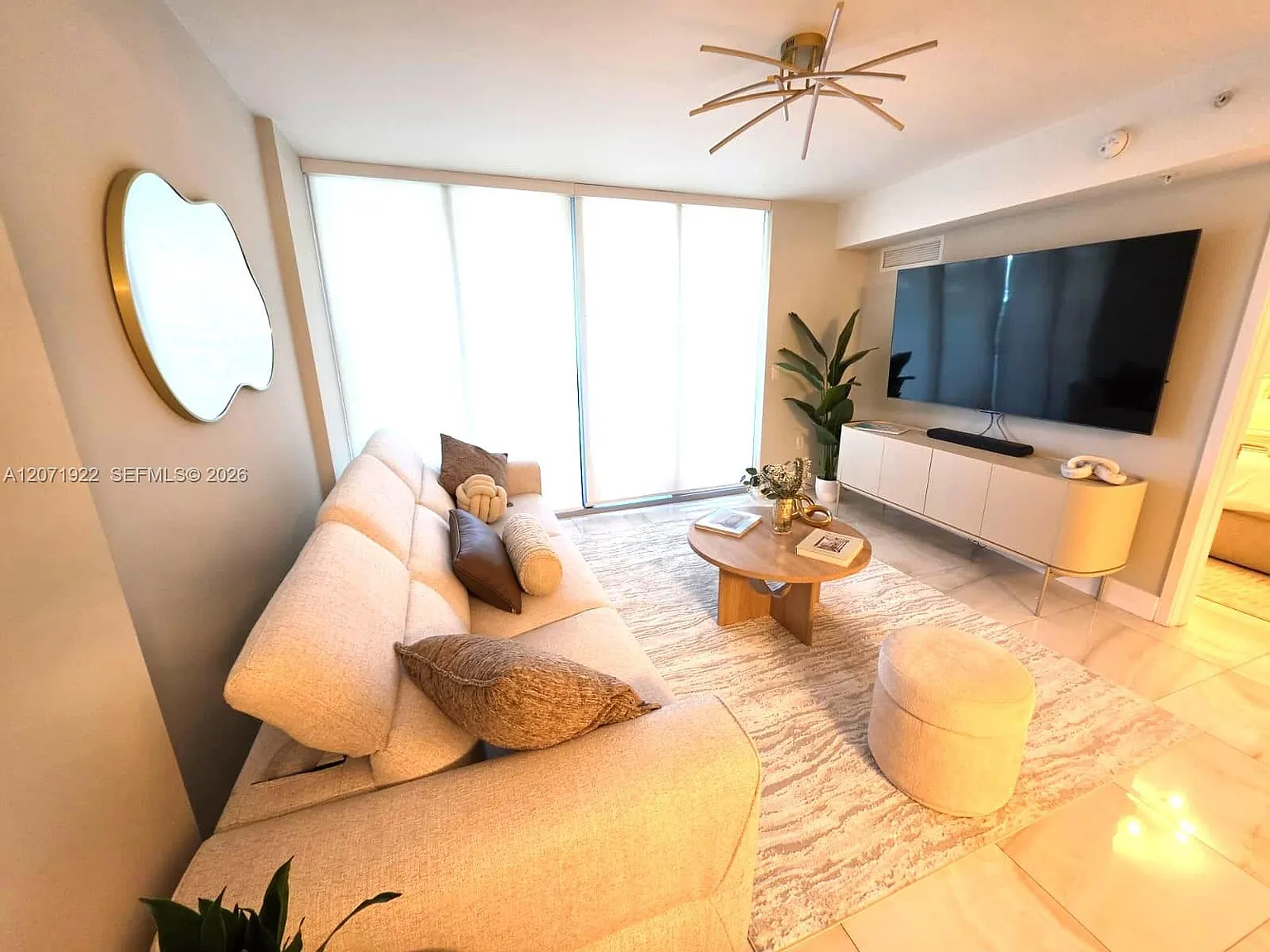 Amd Pl Of 2nd Ocean Front — Photo 2
