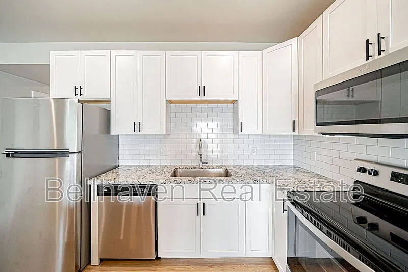 3 bed, 2.5 bath, 1470 sqft, $1,750 — Photo 4