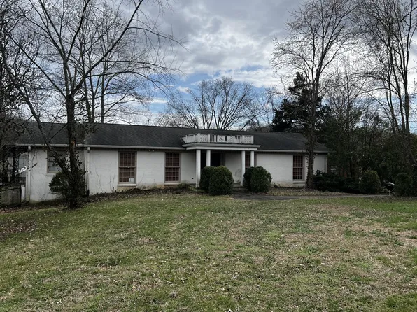 54 Vaughns Gap Rd, Nashville, TN 37205