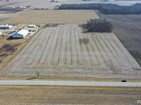 300 W Rd, Liberty Center, IN 46766