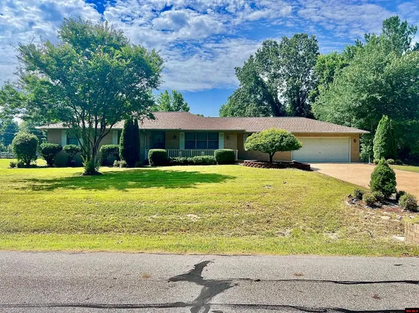 305 Ridge Rd, Mountain Home, AR 72653