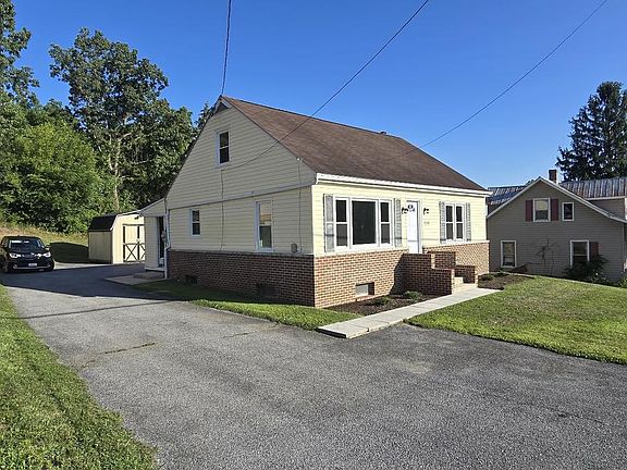 3rd image of 9258 Tomstown Rd