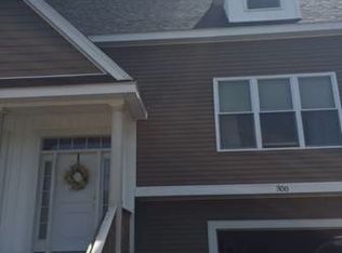 300-302 Main St, Boylston, MA 01505