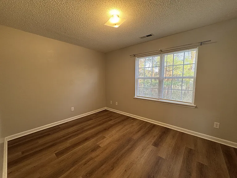 364 Hunting Green Dr #1 — Photo 6