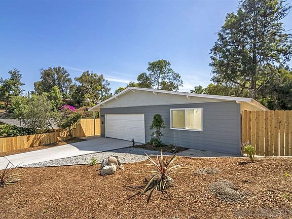 3rd image of 9248 Todos Santos Dr