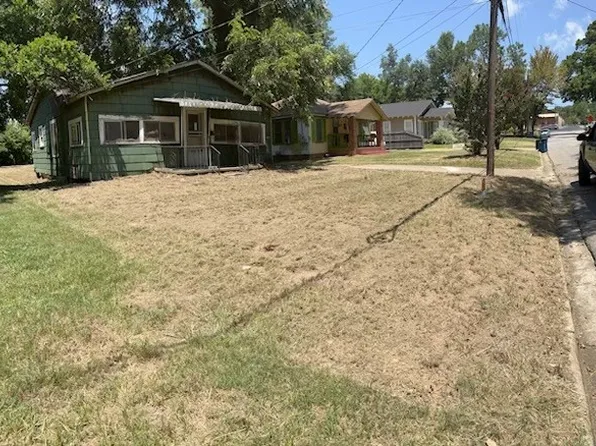 125 Fulton St, Jacksonville, TX 75766