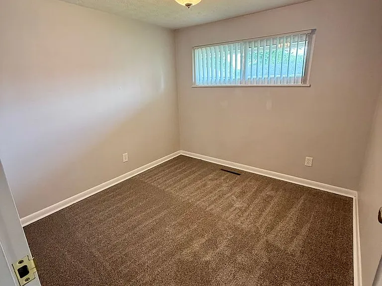 2185 Kajean Ave — Photo 3