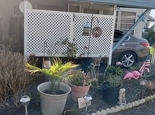 940 Mark Rd, Leesburg, FL 34748